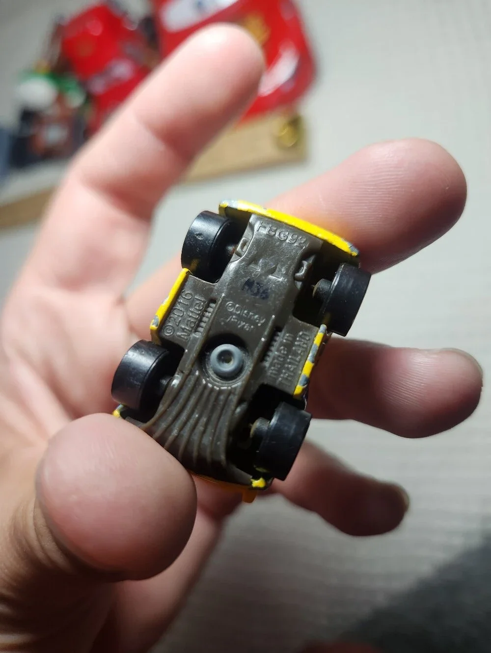 Lightning McQueen and Friends Mini Vehicle Toy Set - Some Flaws-  8 Cars
